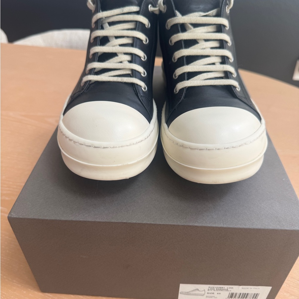Rick Owens Black and Cream Sneakers - Picture 10 of 12